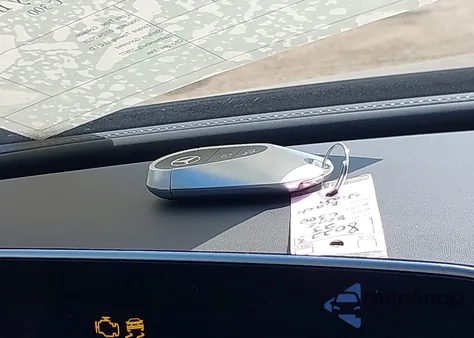 2023 Mercedes-Benz C 300 4Matic z USA, uszkodzony, nr VIN W1KAF4HB4PR086926